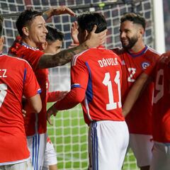 La felicidad de la figura de la Roja: “Goles son amores”