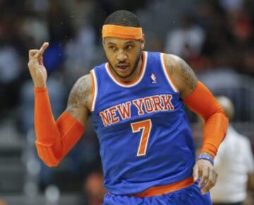 Carmelo Anthony celebra un triple anotado. 