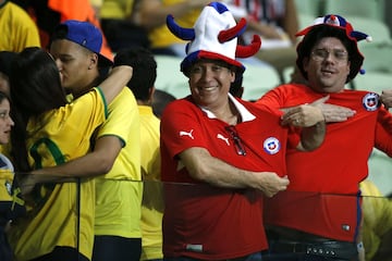 Belleza y color: así se vivió la previa del duelo Brasil-Chile