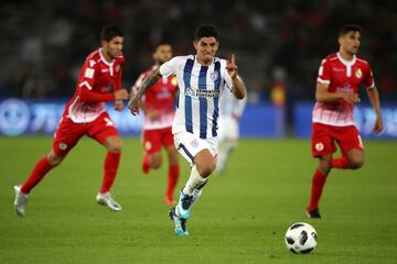 ABU DHABI, UNITED ARAB EMIRATES - DECEMBER 09: Victor Guzman of Pachuca runs with the ball during the FIFA Club World Cup match between CF Pachuca and Wydad Casablanca at Zayed Sports City Stadium on December 9, 2017 in Abu Dhabi, United Arab Emirates. (Photo by Francois Nel/Getty Images )