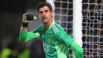 Thibaut Courtois, portero del Real Madrid, en la ida de cuartos de final de la Champions contra el Chelsea.