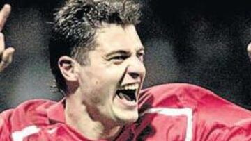 <b>EL ELEGIDO. </b>Danny Koevermans es el delantero elegido por el Betis para acompañar a Mariano Pavone en la punta del ataque heliopolitano.