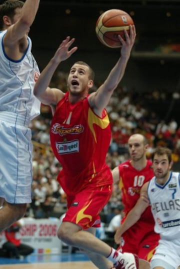 El 3 de septiembre de 2006 la Selección Española hizo historia al ganar por primera vez el oro en un Mundial de Baloncesto en Japón. La final fue contra Grecia.
Sergio Rodriguez.
