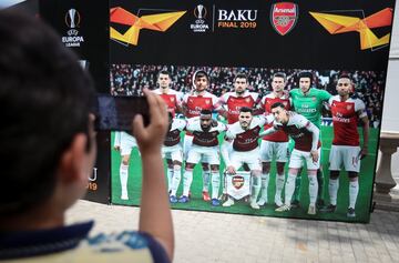 La capital de Azerbaiyán acogerá la final de la Europa League entre el Chelsea y el Arsenal Y ya está preparándose para el partido que se disputará mañana en el Estadio Olímpico de Bakú.