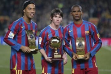 Ronaldinho, Messi y Eto´o con los Premios World FIFA Player.