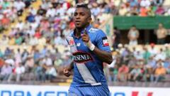 El jugador de Emelec de Ecuador Miller Bola&ntilde;os celebra su segundo gol contra Le&oacute;n de Huanuco de Per&uacute;, durante un partido de la primera fase de la Copa Sudamericana. 
 
 