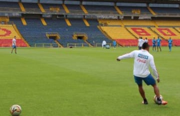 Colombia trabajó en campo durante la mañana. En la tarde hizo gimnasio