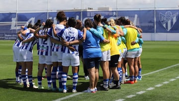 La plantilla del Sporting de Huelva tras confirmarse el descenso