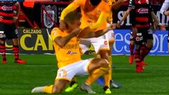 Vargas anotó con esta volea para cerrar la victoria del Tigres