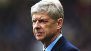 Wenger podría renovar a final de temporada.