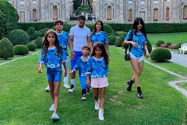 La nueva y exclusiva vida de Cesc F¨¤bregas en el Lago de Como