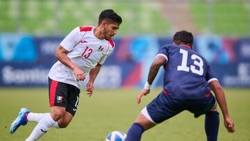 (L-R), Jesus Garza of Monterrey and Michael Sambataro of Dominican during the game Mexico vs Dominican Republic, corresponding to group A of Mens Soccer at the XIX Pan American Games Santiago de Chile 2023, at Elias Figueroa Stadium, on October 26, 2023.
<br><br>
(I-D), Jesus Garza de Mexico y Michael Sambataro de Dominican durante el partido Mexico vs Republica Dominicana, correspondiente al grupo A del Futbol Masculino en los XIX Juegos Panamericanos Santiago de Chile 2023, en el Estadio Elias Figueroa, el 26 de Octubre de 2023.