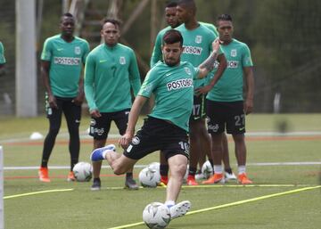 Atlético Nacional se prepara para el duelo ante Independiente Santa Fe en la Copa Águila 