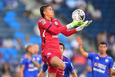 Esta es la posible alineación de Cruz Azul ante Santos Laguna