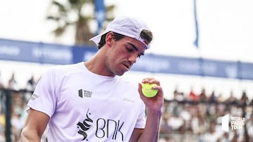 Juan Lebrón durante un partido de la temporada World Padel Tour.