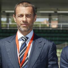 UEFA: Adiós Larrea; hola Rubiales