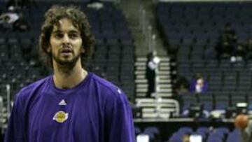 <b>TODO A PUNTO. </b>El Stapples Center se prepara para el regreso de Pau Gasol junto a Kobe Bryant.