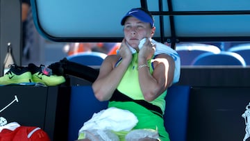 Amanda Anisimova, acalorada durante su partido contra Xinyu Wang en el Open de Australia.
