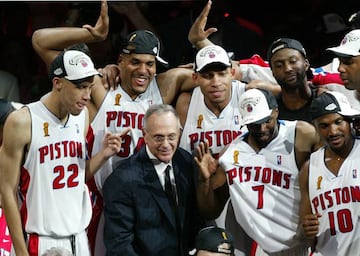 Los Pistons de Larry Brown campeones en 2004.