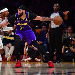 How much do tickets for the Lakers vs Timberwolves play-in game cost?