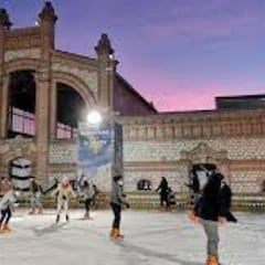 Pistas de patinaje sobre hielo para esta Navidad 2023: horarios, precios y entradas en Madrid, Barcelona…