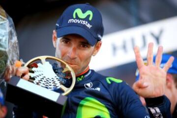 Alejandro Valverde planea una temporada muy distinta para 2016, enfocada en correr el Giro de Italia. Comenzando el año con victorias en la general de la Vuelta a Andalucía y en la Vuelta a Castilla y León, se presenta a las Clásicas de las Árdenas. No corrió la Amstel Gold Race, pero la Flecha Valona no se la pierde y gana la clásica belga. El murciano hace historia al ser el único corredor en vencer cuatro veces esta prueba, además de ser el segundo que logra tres victorias consecutivas en este monumento del ciclismo desde que lo lograra Marcel Kint en 1945.