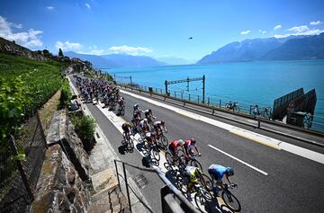 El pelotón durante la novena etapa del Tour de Francia 2022.