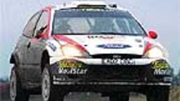 <b>FIEL A SAINZ.</B> Telefónica estará en 2003 con Carlos Sainz en Citroën.