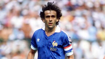 Leyenda de la Juventus, Francia y el mundo. Platini fue un jugador con una técnica individual que superaba al resto. Ganó la Eurocopa de 1984 y el Balón de Oro en tres años consecutivos.