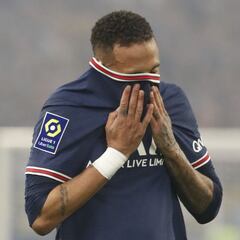 Otra noche amarga para Neymar