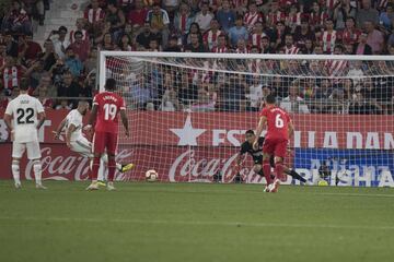 El 26 de agosto de 2018 anotó 2 goles en Montilivi. En la imagen, el 1-2 de penalti.