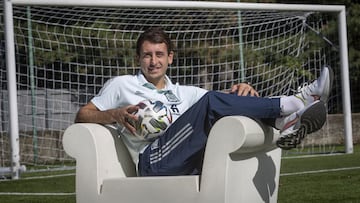 Mikel Oyarzabal posa para AS.