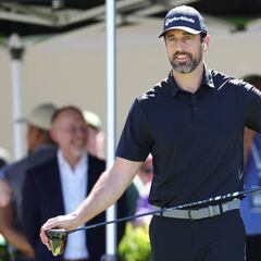 What does the artwork in Aaron Rodgers’ newest tattoo represent?