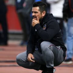 Las dos sorpresas en la formación de Héctor Tapia