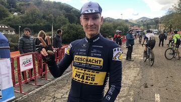 Loockx bate a David Van der Poel en el barro de Llodio