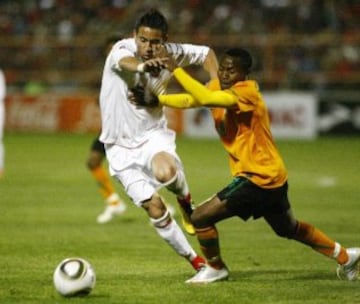 Zambia, 2010: Uno de los partidos amistosos antes del Mundial de Sudáfrica se disputó en Calama ante el cuadro africano. Chile goleó 3-0. 