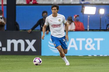 Macías regresó a los entrenamientos del primer equipo de Chivas