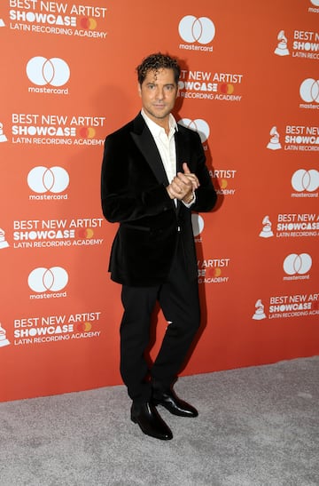 David Bisbal durante la alfombra roja de los 'Best New Artist Showcase' de los Latin Grammy.
 
 
 