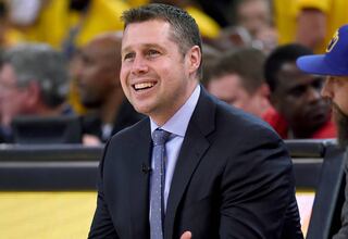 Los Kings despiden a Joerger: Walton y Messina, candidatos