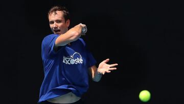 Daniil Medvedev, durante un entrenamiento en las instalaciones de Melbourne Park.