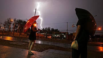 Temporal en Año Nuevo: estas son las ciudades de Chile que empezarán el año con lluvias