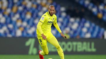 NAPLES, ITALY - DECEMBER 17: Etienne Capoue of Villarreal CF controls the ball during the Friendly match between SSC Napoli vs Villarreal CF on December 17, 2022 in Naples, Italy. (Photo by Matteo Ciambelli/DeFodi Images via Getty Images)