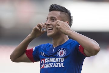 ‘El Piojo’ Alvarado comenzó a destacar el Clausura 2018 con Necaxa y hoy es un jugador titular en Cruz Azul. El jugador juvenil ya había participado con la Selección Mexicana en el Torneo Esperanzas de Toulon y ha sido parte importante para que ‘La Máquina’ sea superlíder invicto del actual torneo.