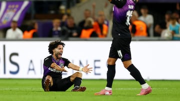 Soccer Football - UEFA Conference League - Play Off - First Leg - Anderlecht v AEK Athens - Lotto Park, Brussels, Belgium - August 21, 2025 Anderlecht's Cesar Huerta reacts REUTERS/Yves Herman