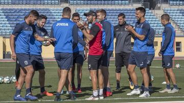 El Fuenlabrada recupera a más de la mitad de la plantilla