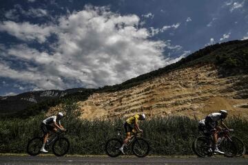 Luke Rowe, Geraint Thomas y Laurens ten Dam.