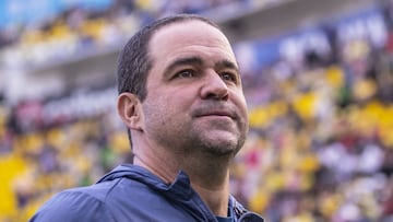 Andre Soares Jardine head coach of America during the 10th round match between America and Toluca as part of the Liga BBVA MX, Torneo Clausura 2025 at Ciudad de los Deportes Stadium, on March 01, 2025 in Mexico City, Mexico.