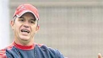 <b>EXPERTO. </b>Javier Aguirre, técnico de Osasuna.