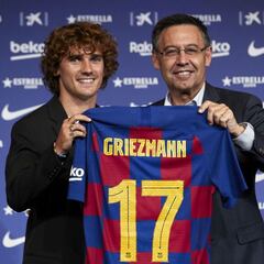 Font: “Someone unconnected with the world of football signed Griezmann”