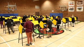 People vote during the 2024 U.S. presidential election on Election Day at Victory Park Recreation Center in Pasadena, California, U.S., November 5, 2024. REUTERS/Mario Anzuoni